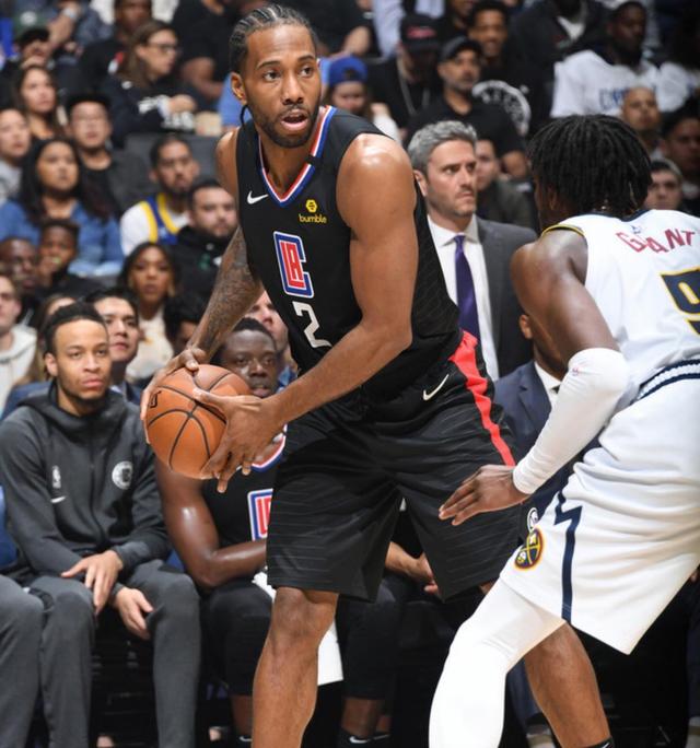 为球迷们带 为球迷们带