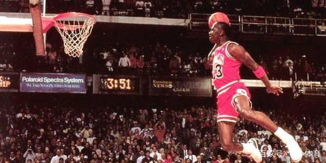 台内小球 台内小球