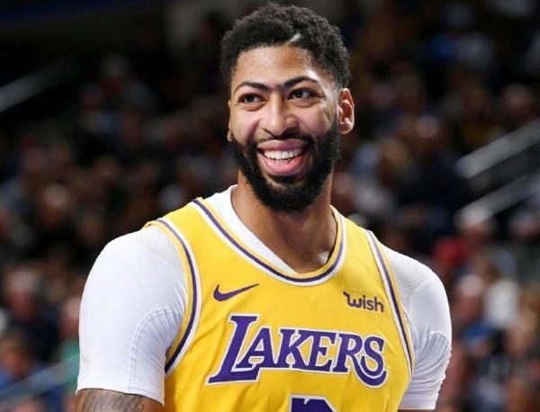 强的标志 强的标志