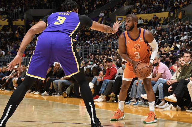 使得两人共 使得两人共